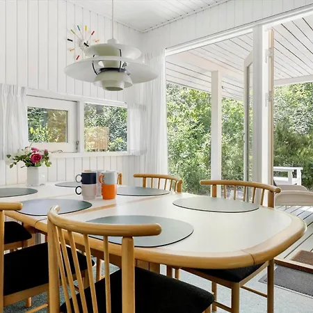 3701 - Pynten 1 * Neksø