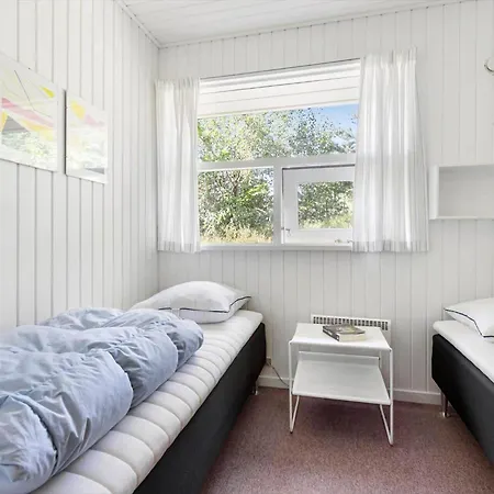 3701 - Pynten 1 * Neksø