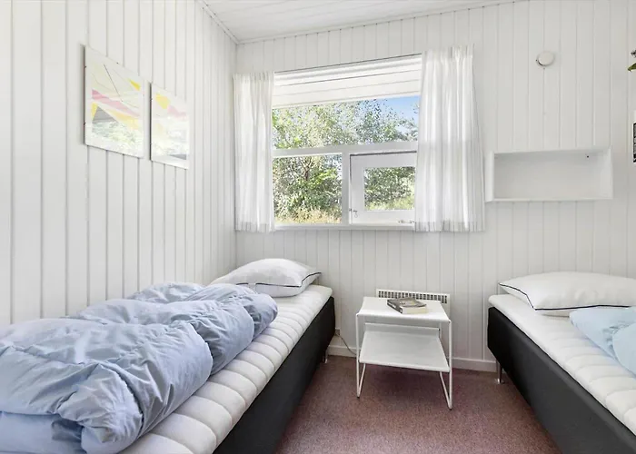 3701 - Pynten 1 * Neksø