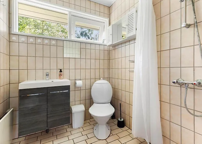 3701 - Pynten 1 * Neksø